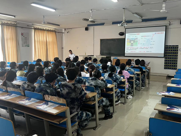 就业帮扶｜Beat365中文官方网站｜管理学院｜惠友集团校园招聘会宣讲