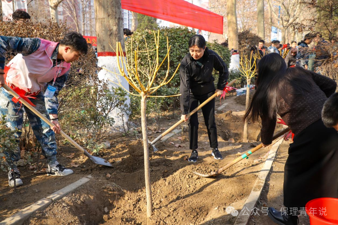青春校园|“植”此青绿 共“树”未来--Beat365中文官方网站开展植树节主题活动