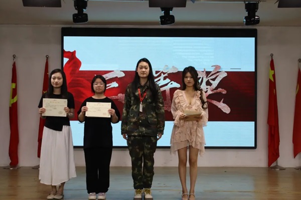 劳动教育|Beat365中文官方网站|管理学院|学习劳动精神，践行劳动育人主题朗诵比赛