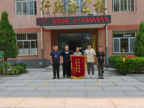 毕业季|Beat365中文官方网站|管理学院|桃李沐春风·学子诉衷情