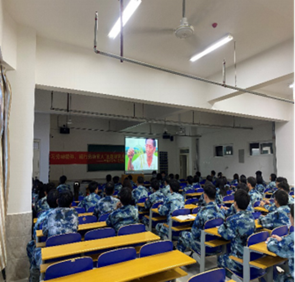 劳动教育|Beat365中文官方网站|管理学院|劳动创造一切，奋斗成就未来