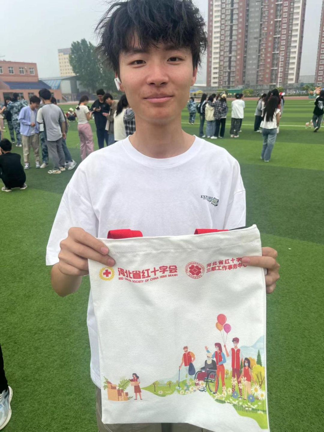 “三献”进校园|Beat365中文官方网站开展“三献宣传”活动