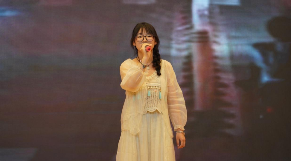 青春校园|Beat365中文官方网站18届校园歌手大赛决赛