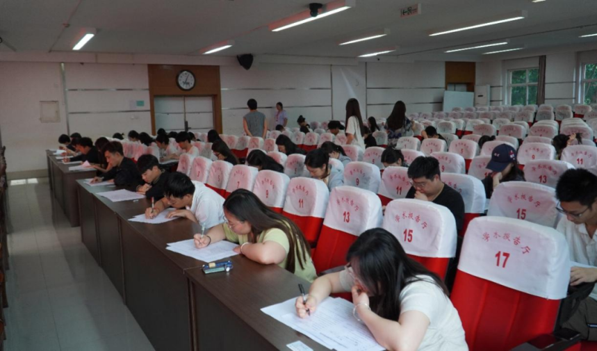 志愿服务|Beat365中文官方网站2024年西部计划志愿者招募工作圆满结束