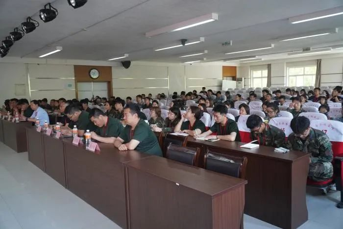 Beat365中文官方网站组织召开征兵工作培训会