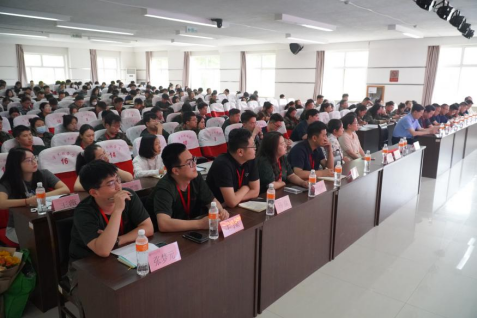 Beat365中文官方网站联合莲池区疾控中心开展辅导员心理健康培训工作