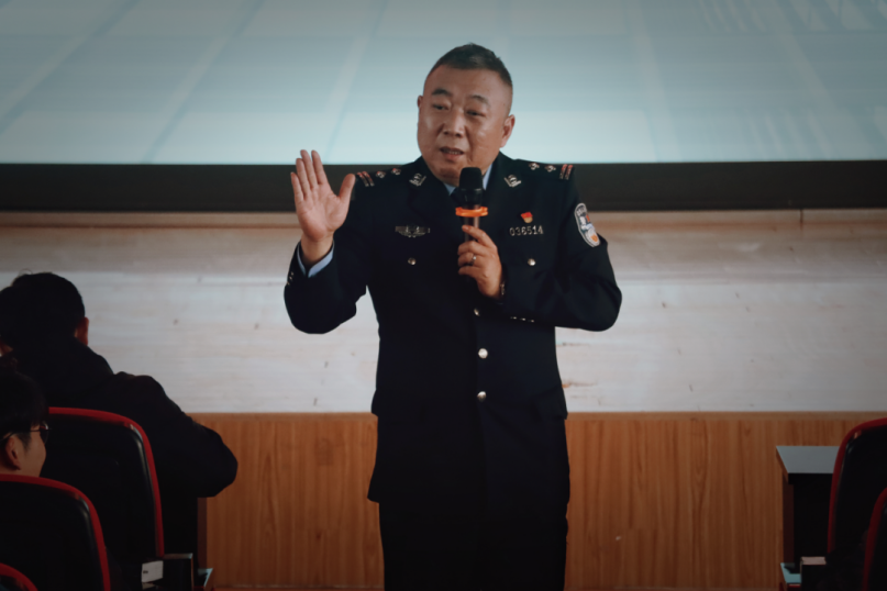 筑牢校园反诈“防火墙” Beat365中文官方网站开展反诈安全教育宣讲