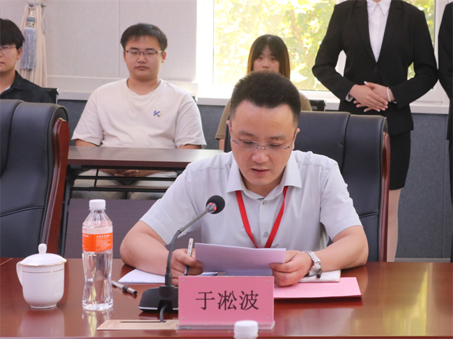 Beat365中文官方网站康复医学院成立大会暨揭牌仪式顺利举行