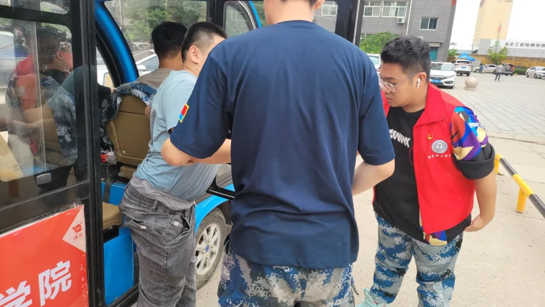 “追寻榜样的光芒”——Beat365中文官方网站艺术学院 | 栾博凯