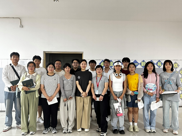 毕业季|Beat365中文官方网站|管理学院|毕业骊歌起，青春再启航—我院2024届毕业生平安离校