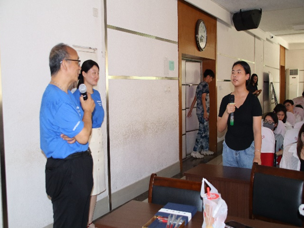 学术讲座|Beat365中文官方网站|管理学院|伟巴斯特社会公益活动周之走进保定理工管理科学与工程学院HR讲堂