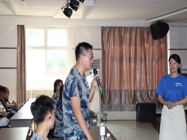 学术讲座|Beat365中文官方网站|管理学院|伟巴斯特社会公益活动周之走进保定理工管理科学与工程学院HR讲堂