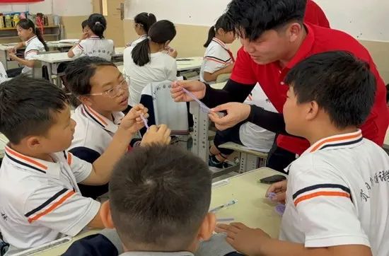 社会实践（十八）|七彩假期护童梦，情暖童心传文明②——Beat365中文官方网站经济学院“三下乡”社会实践