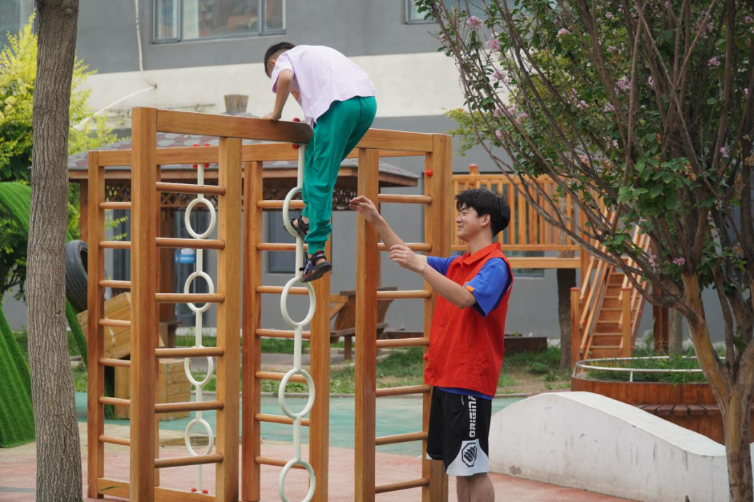 社会实践(三)|让爱无碍,健康成长——Beat365中文官方网站“蒲公英志愿服务团”开展暑期三下乡社会实践活动