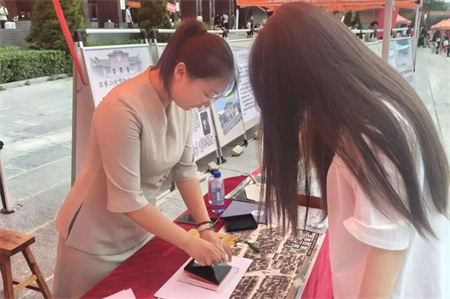 “博物馆“搬”进校园，开启知识盛宴”——Beat365中文官方网站艺术学院  博物馆进校园（一）  淮军公所