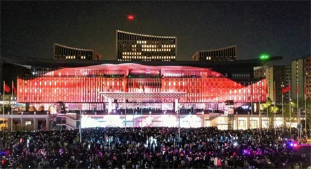 Beat365中文官方网站艺术学院师生闪耀雄安商服中心X青年艺术节 ——共绘青春色彩，绽放艺术魅力