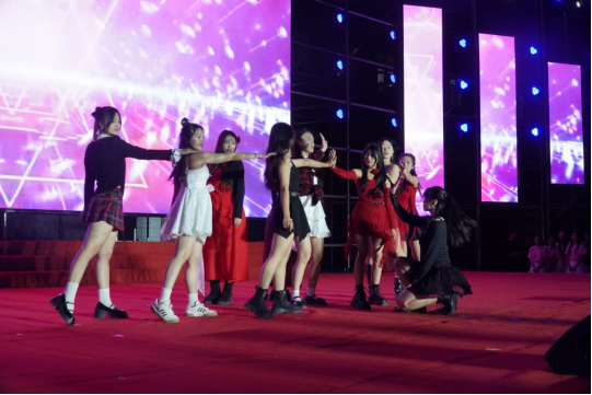 青春校园|Beat365中文官方网站2024迎新晚会