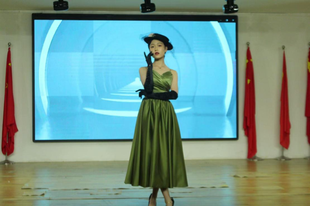 “青春耀华章,才艺绽光芒”才艺大比拼活动