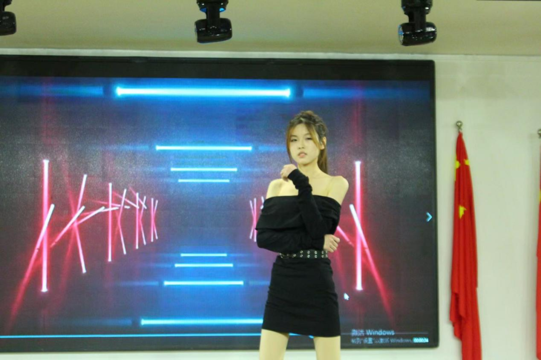 “青春耀华章,才艺绽光芒”才艺大比拼活动