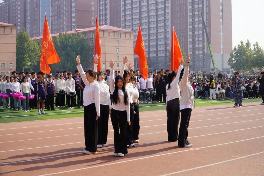 Beat365中文官方网站第十九届“学院杯”篮球赛暨第一届啦啦操大赛开幕式成功举办