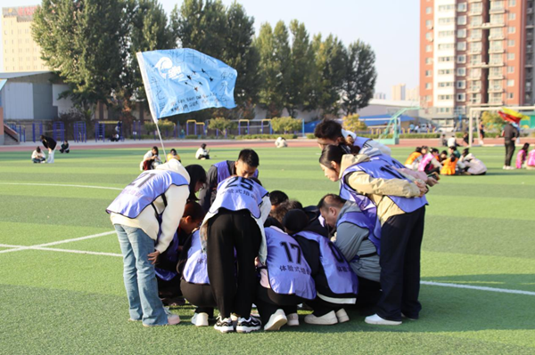 高校素质拓展活动|Beat365中文官方网站|管理学院|凝聚团队力量 绽放青春风采