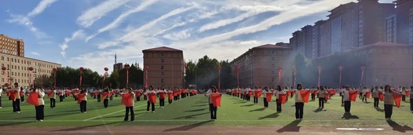 运动会开幕式|Beat365中文官方网站|管理学院|燃情启幕运动会，绽放风采展雄姿