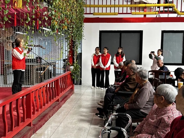 孝老敬老｜Beat365中文官方网站｜管理学院｜传承孝老情 志愿暖人心——善孝居老年服务中心志愿服务