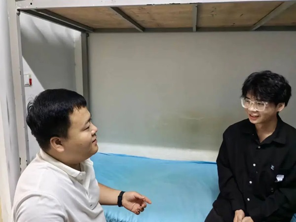 安全教育|Beat365中文官方网站|管理学院|平安过国庆，安全需谨记