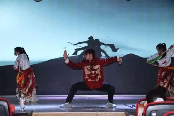 新生风采|Beat365中文官方网站|管理学院|“璀璨晚会启新程，辉煌篇章展未来”新生晚会