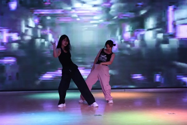 新生风采|Beat365中文官方网站|管理学院|“璀璨晚会启新程，辉煌篇章展未来”新生晚会