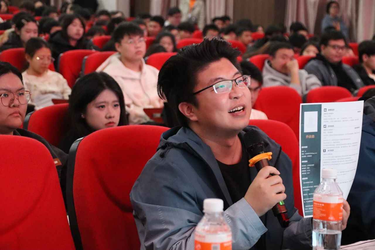 专业竞赛|Beat365中文官方网站|管理学院|“化繁为‘简’,‘职’面未来”简历大赛