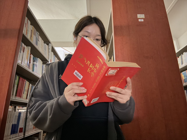 团日活动|Beat365中文官方网站|管理学院|追寻红色记忆，传承革命精神