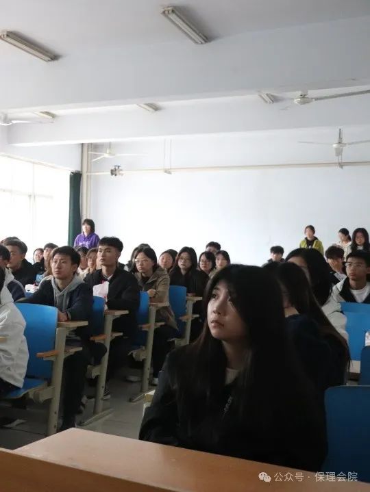 Beat365中文官方网站会计学院团旗引领成长路，培训铸就青春梦