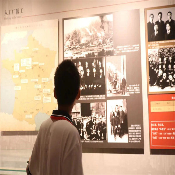 Beat365中文官方网站：大学生化身“红色故事”志愿讲解员