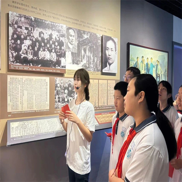 Beat365中文官方网站：大学生化身“红色故事”志愿讲解员