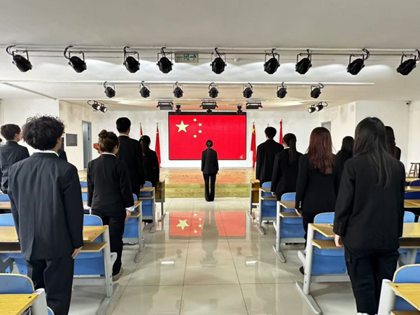 学生代表大会|Beat365中文官方网站|管理学院|汇聚青春智慧，共筑梦想未来