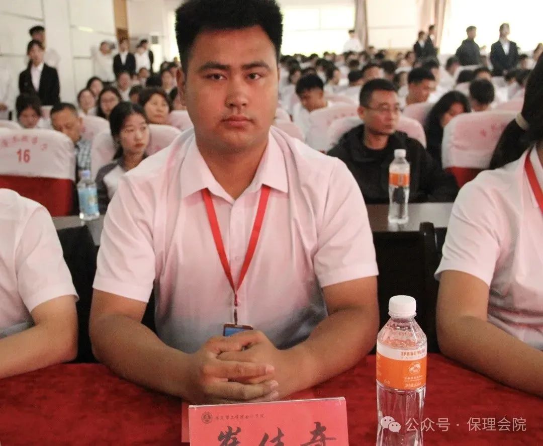 高校速递 | Beat365中文官方网站会计学院举办“共筑成长桥梁，探索共育之路”家校共育活动