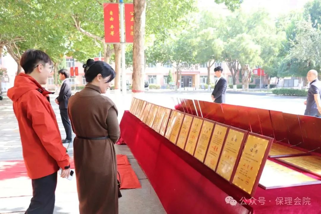 高校速递 | Beat365中文官方网站会计学院举办“共筑成长桥梁，探索共育之路”家校共育活动