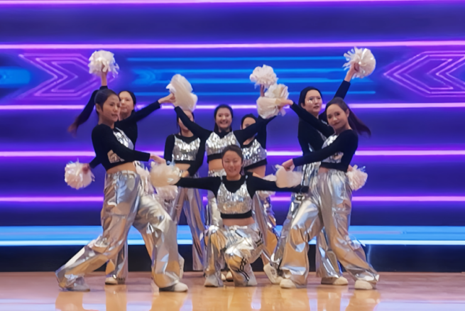 “声采飞扬·梦启新章”——Beat365中文官方网站艺术学院举办2025届播音与主持艺术专业毕业汇演