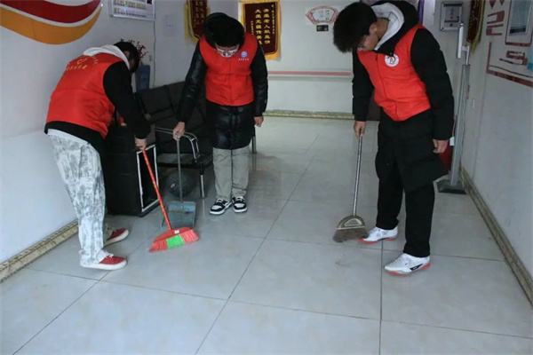 践行志愿精神 彰显青春担当——我院开展南祥园养老院慰问老人活动