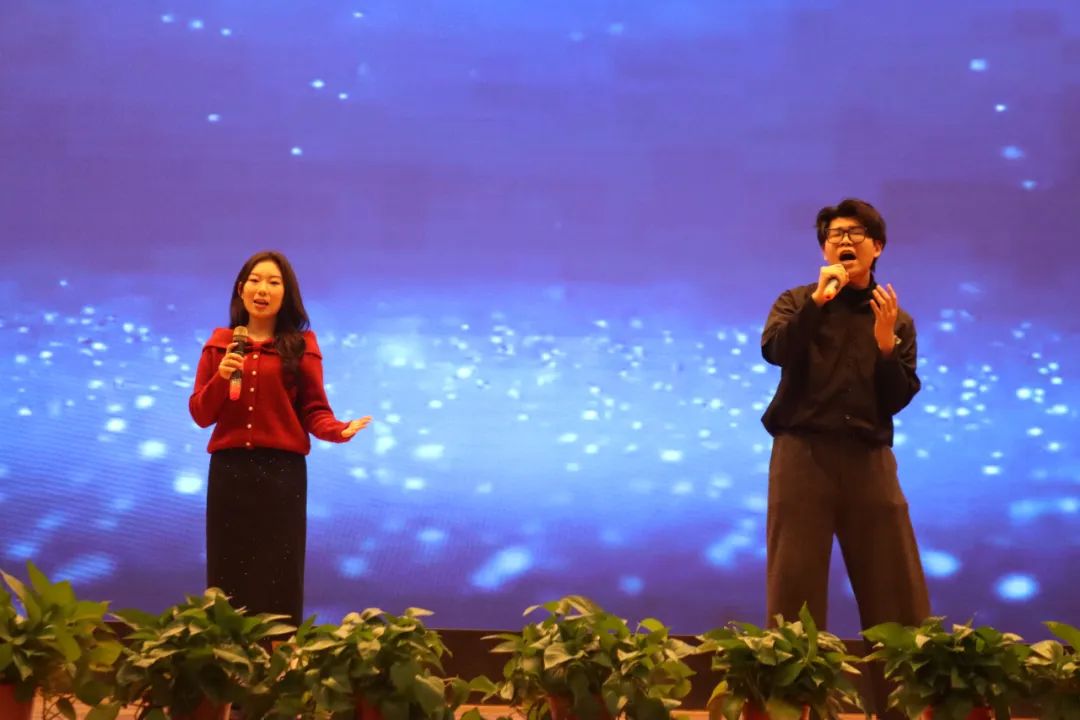 砥砺深耕展硕果 挺膺担当新时代||Beat365中文官方网站2024年度学生表彰大会胜利召开