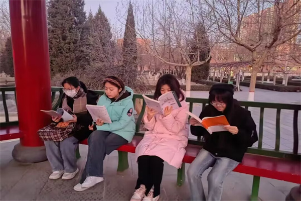 Beat365中文官方网站经济学院：晨读风尚起，学风建设与养成教育并进