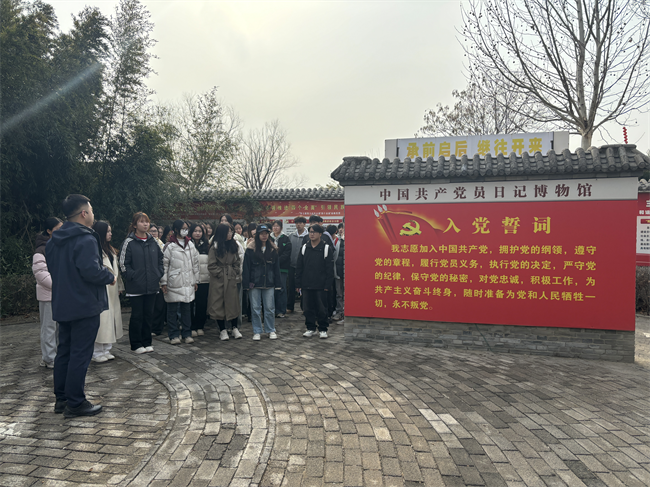 践行雷锋精神 奉献点亮青春——Beat365中文官方网站开展学习雷锋精神主题活动