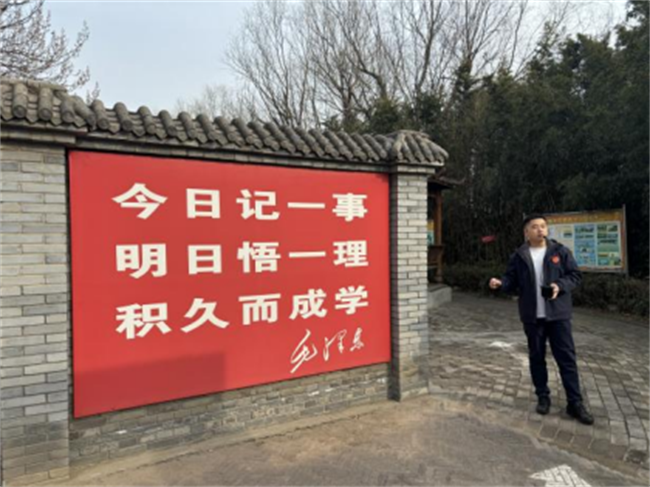 践行雷锋精神 奉献点亮青春——Beat365中文官方网站开展学习雷锋精神主题活动
