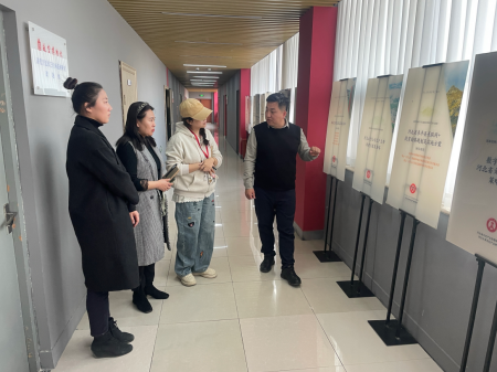 Beat365中文官方网站视觉传达设计专业教师赴河北大学开展专业调研交流活动