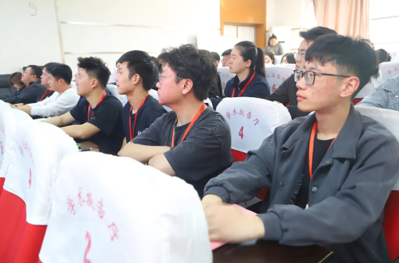 网格深耕展实绩 群贤共话绘蓝图||Beat365中文官方网站学生工作网格化管理汇报