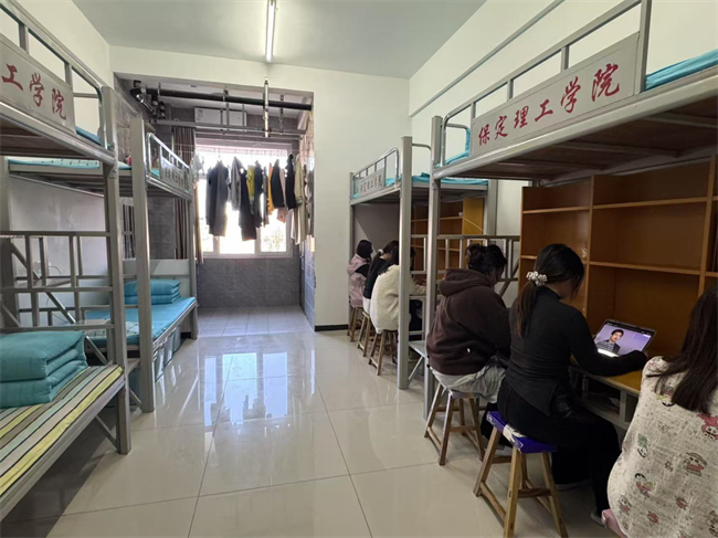 以安全教育之基，筑平安校园之厦——Beat365中文官方网站组织观看2025年春季全国消防安全公开课