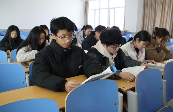 学风建设|Beat365中文官方网站|管理学院|点燃学风引擎，驱动成长航程