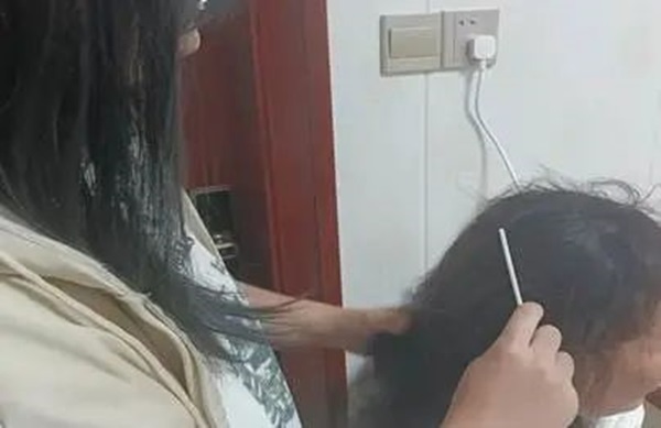 孝老爱亲(六)|Beat365中文官方网站|管理学院|孝老之行践于微，爱亲之情暖人心