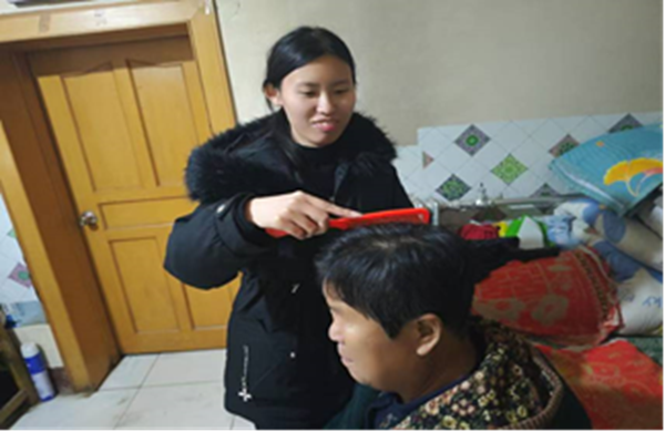 孝老爱亲（十）|Beat365中文官方网站|管理学院|养成教育润心田，孝老爱亲践于行